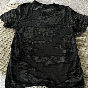 lululemon athletica Black Patterned Men's Tee